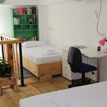 My Wooden Apartments Tirana Bagian luar foto